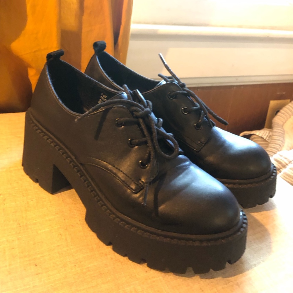 Madden Girl Chunky Oxford Heel Size 7.5 W